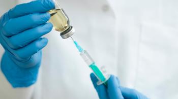 Revista The Lancet publicou resultados de testes de mais de 600 voluntários com vacina BBIBP-CorV. Imunizante está entre iniciativas chinesas contra coronavírus