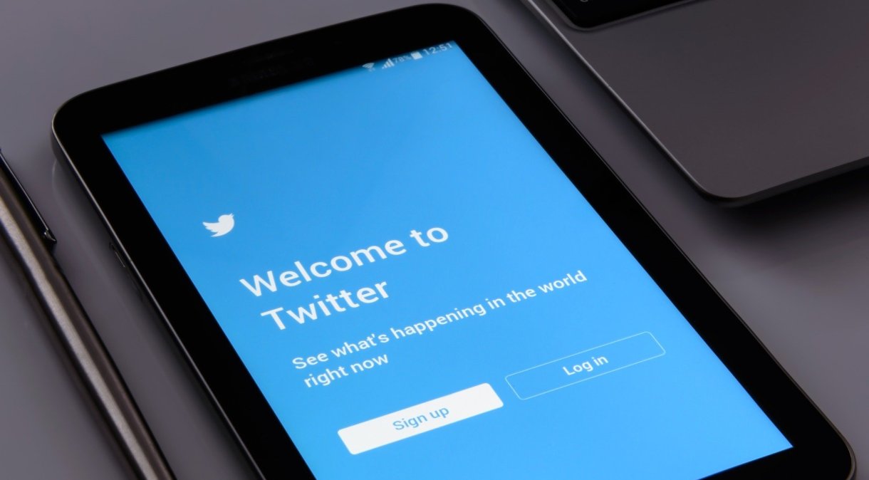 Velocidade de acesso reduzida do Twitter na Rússia continuará em vigor até maio