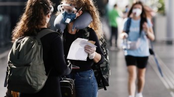 O Brasil terá 41 unidades industriais de veículos paradas em todo o país a partir desta segunda-feira (23)