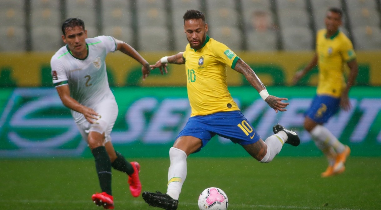 Atacante Neymar, da Seleção Brasileira, durante jogo contra Bolívia