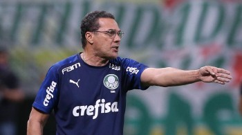 Luxemburgo deixa o Palmeiras com o clube na 7ª colocação do Brasileiro e classificado para as oitavas de final da Copa Libertadores