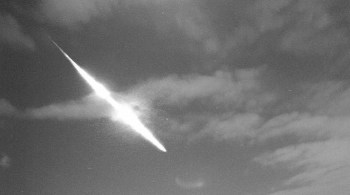 Fenômeno é originado pelos detritos deixados pelo Cometa Halley; melhor dia para observar é a próxima quarta-feira (21)