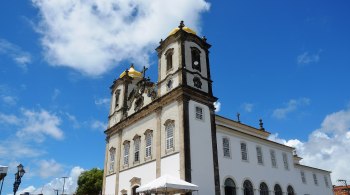 Catolicismo e protestantismo - hoje as crenças com maior número de fiéis no país – chegaram ao Brasil pela Bahia; candomblé e espiritismo também