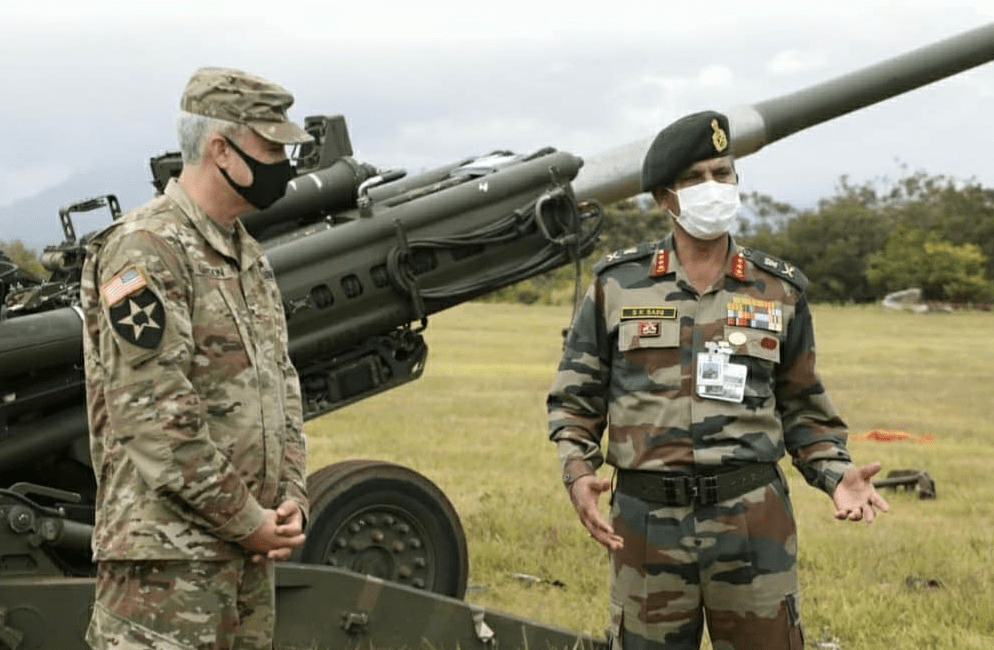 Exercício conjunto do Exército indiano com militares dos Estados Unidos