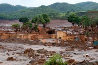 Agência Nacional e Mineração fiscaliza barragem da Vale interditada por problemas estruturais em Mariana (MG)