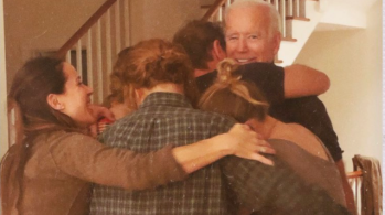 Neta mais velha de Biden postou foto no momento em que ele soube que havia sido eleito