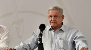 Andrés Manuel López Obrador afirmou que deseja esperar até que as autoridades decidam quem é o vencedor para se pronunciar a respeito