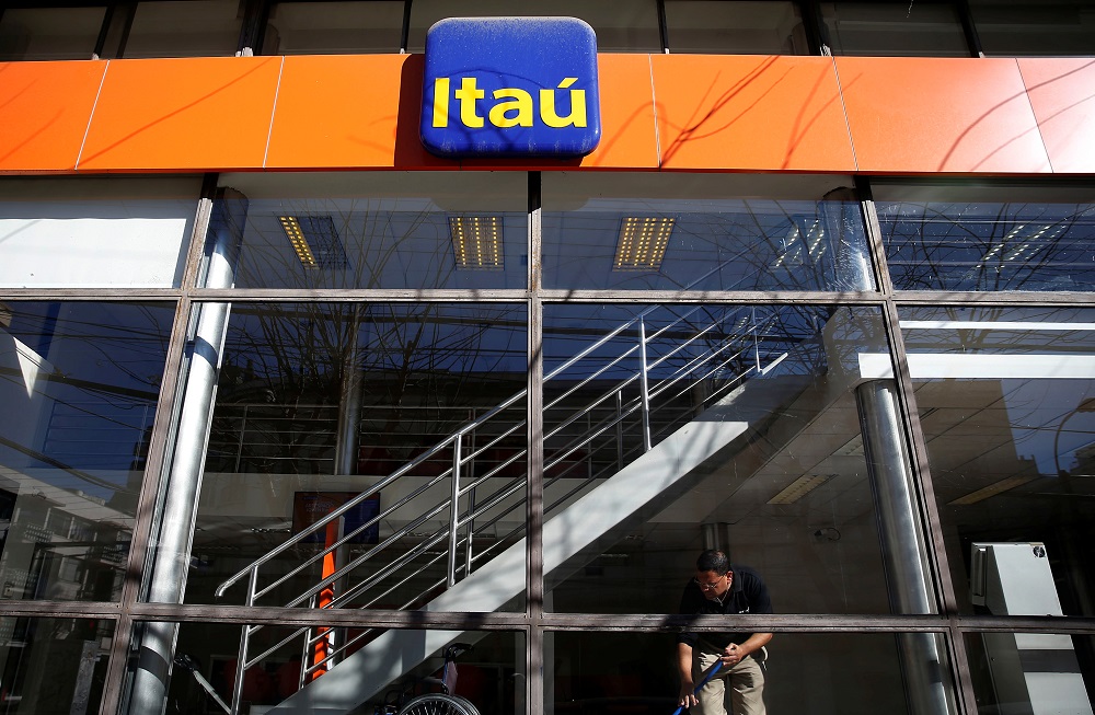 Agência do banco Itaú: os bancos começam a entrar em novos mercados