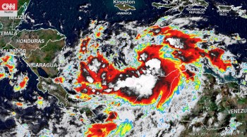 Fenômeno deve ter ventos de no mínimo 210 km/h na noite de segunda (16) ou manhã de terça (17)