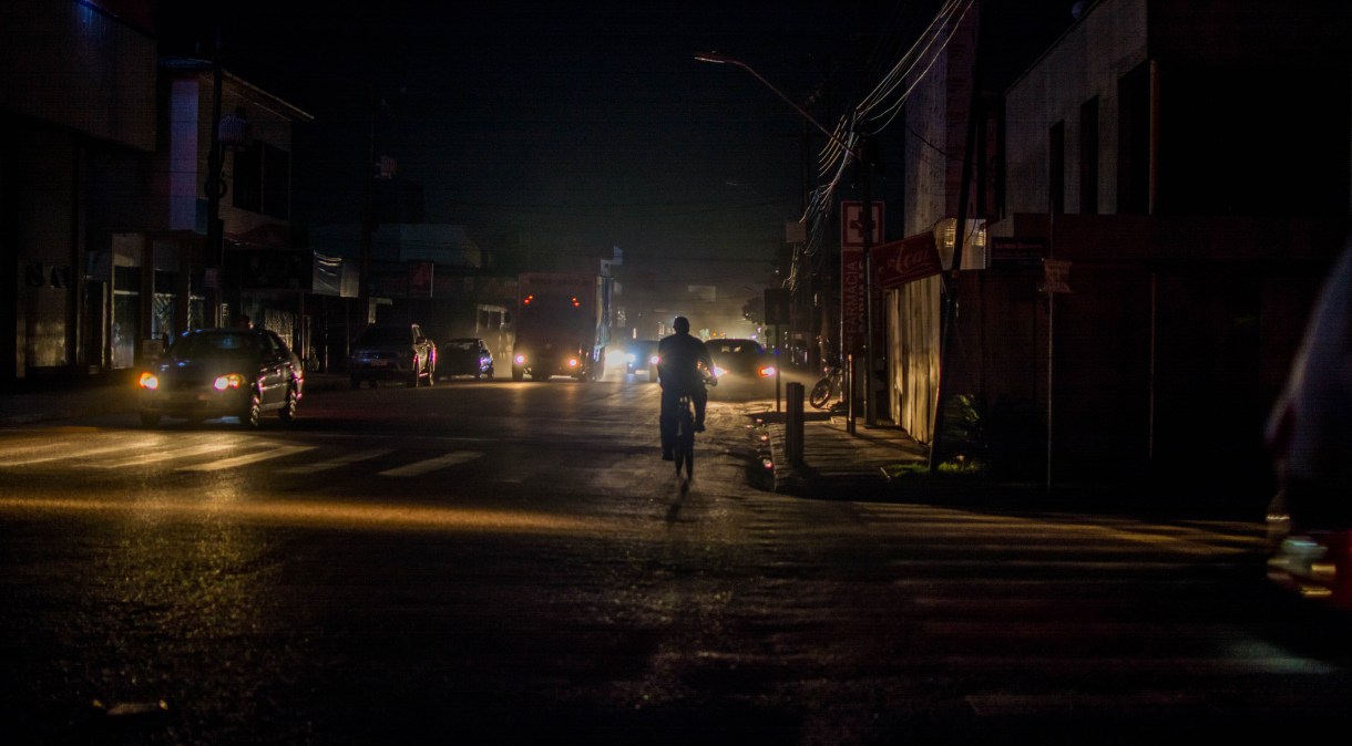Macapá no escuro após apagão que afetou estado do Amapá