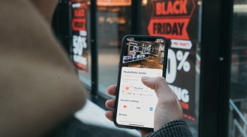 Segundo levantamento da Cielo, o dia anterior à Black Friday teve um aumento de 4,8% das vendas no varejo e de 41% de crescimento no e-commerce