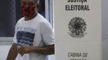 Polarização entre Bolsonaro e Lula e relevância de problemas econômicos são apelos de uma disputa que promete reverter índice crescente de abstenção