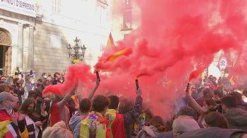 Apoiadores do partido Vox se manifestaram contra separação da Catalunha