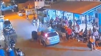 Homem de 23 anos abriu fogo contra frequentadores de bar em São Francisco de Itabapoana, interior do estado; caso teria motivação passional