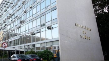 Deputado federal Ricardo Barros elogiou a escolha do novo ministro e disse que troca de comando no Ministério da Saúde obedeceu um 'critério técnico'