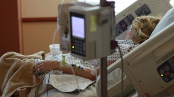 A taxa de mortalidade para pacientes hospitalizados com Covid-19 foi três vezes maior do que a taxa de mortalidade para pacientes com gripe hospitalizados