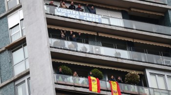 Foram 809 óbitos nas últimas 24 horas, ante pico de 950 confirmações registradas na quinta-feira (2)