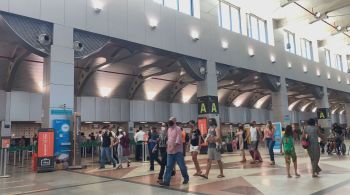 Dados da Infraero indicam que, até a próxima segunda-feira (7), a circulação de pessoas nos aeroportos nacionais pode chegar a quase meio milhão