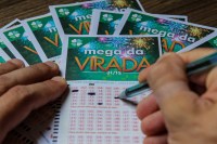 Mega da Virada: apostas começam nesta terça; prêmio pode chegar a R$ 350 milhões