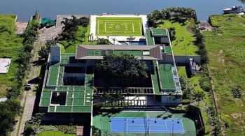 Jogador do PSG promove desde sábado (26) uma festa para cerca de 500 convidados em mansão na Região da Costa Verde do Rio de Janeiro