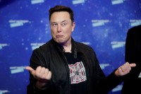 Chegada de Elon Musk desperta temores entre funcionários do Twitter