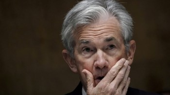 Powell afirmou que a pandemia continua sendo fator decisivo para o curso da política monetária dos Estados Unidos