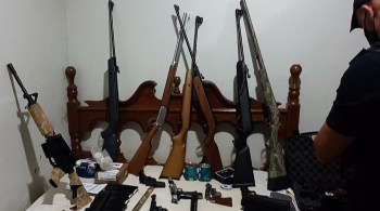 Operação da Polícia Civil batizada de ‘Cricket’ prende 9 pessoas e apreende diversas armas e munições irregulares