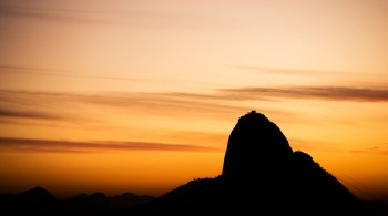 A previsão é de céu claro a parcialmente nublado, com ventos fracos a moderados ao longo do dia