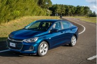 Chevrolet anuncia novo carro para o Brasil e reestilização da família Onix