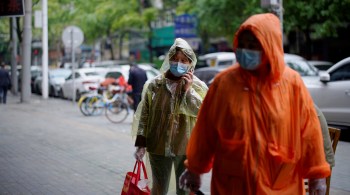 Epicentro original da pandemia não quer arriscar viver outro surto da doença sob a rigorosa política de "zero Covid" da China