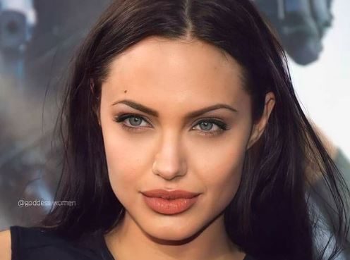 A atriz Angelina Jolie