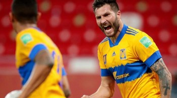 Clube mexicano virou sobre o rival da Coreia do Sul com dois gols de Gignac