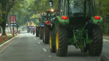 Representantes do setor de saúde, comércio e agricultura realizam um protesto na manhã desta quarta-feira