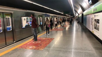 O Sindicato dos Metroviários de São Paulo informou, na noite desta terça-feira, que está suspensa a greve marcada pela categoria para a quarta-feira (27)