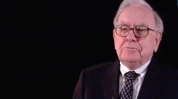 Em sua carta anual aos acionistas da Berkshire Hathaway, o guru de investimentos revela que a empresa sofreu uma baixa contábil de US$ 11 bilhões