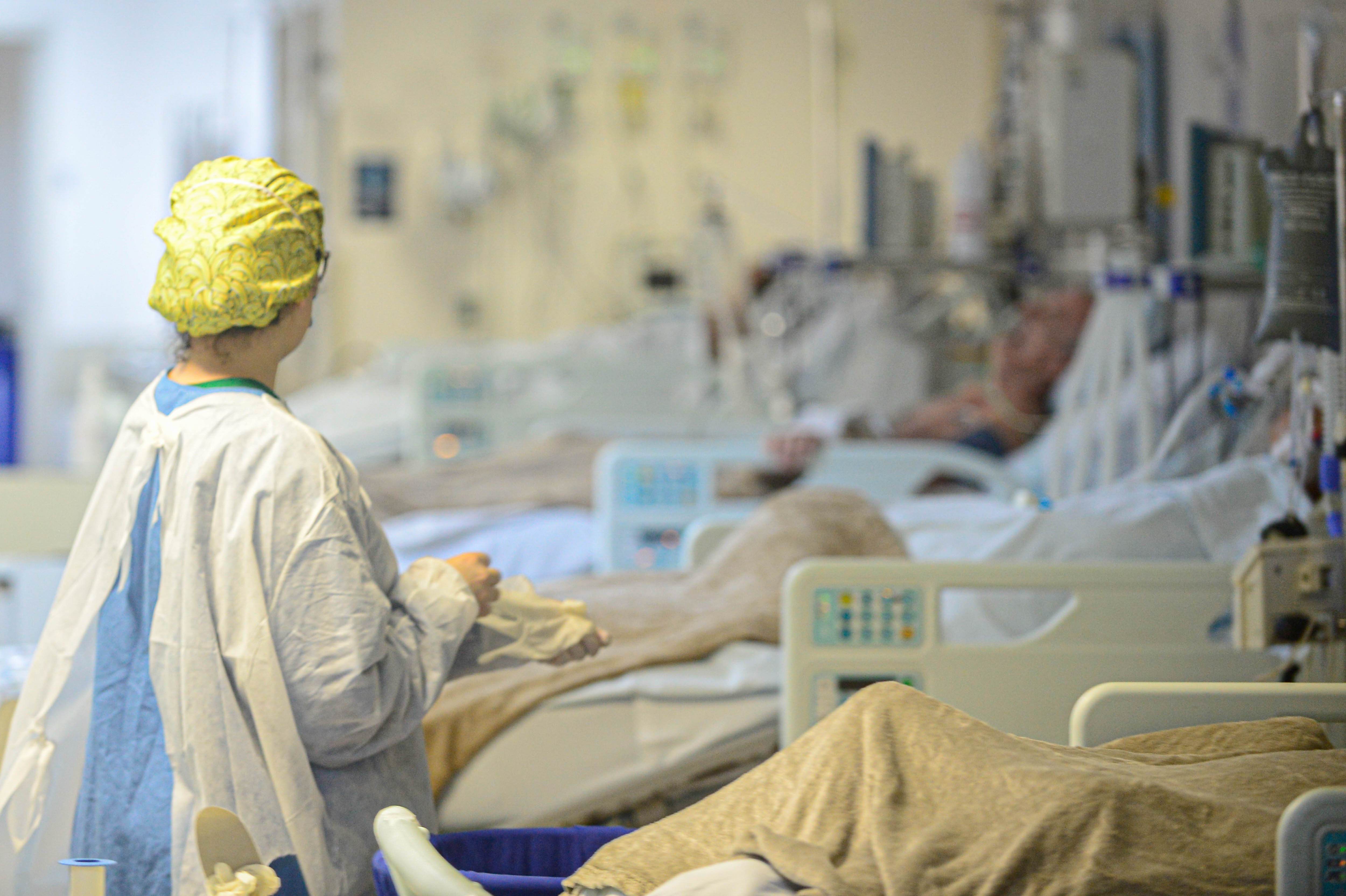 Hospital na capital de Santa Catarina, com leitos de UTI de Covid-19 ocupados