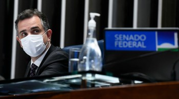 O ministro Ernesto Araújo afirmou que a senadora teria atuado em favor de interesses do 5G da China durante um almoço entre os dois