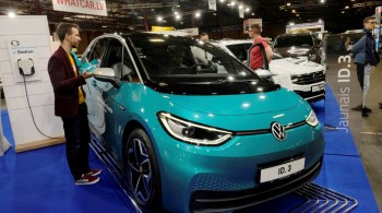 Marca vai vender mais de 450 mil carros elétricos este ano, afirmou a companhia nesta quarta-feira (17