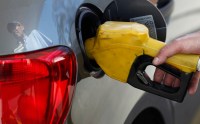 Teto do ICMS: redução na gasolina pode chegar a R$ 1,15 por litro, dizem economistas