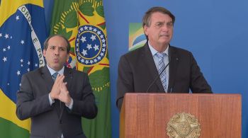Em discurso, o presidente afirmou que o governo tem sido 'incansável' no combate à pandemia e que o Brasil terá 400 milhões de doses de vacinas em 2021