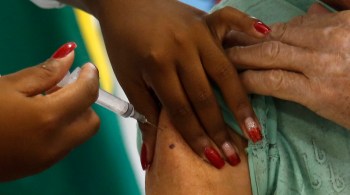 Ideia é evitar migração de pessoas em busca do imunizante: até agora 42 mil pessoas de outros municípios se vacinaram na capital fluminense