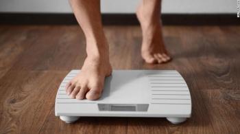 Músculos e ossos pesam mais do que gordura e as medições variam entre mulheres, homens, crianças, atletas, entre outros; veja outras formas de estimar a gordura corporal