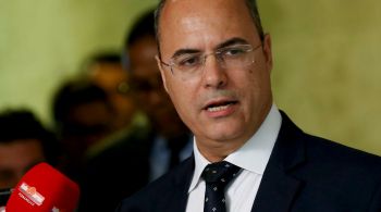 Grupo aliado ao presidente Jair Bolsonaro afirma que governador do Rio cometeu improbidade administrativa