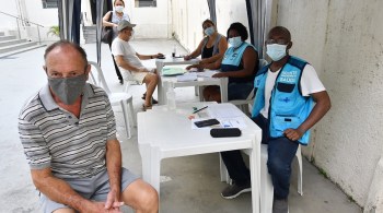 Mais de 7 mil idosos institucionalizados foram imunizados com as duas doses da vacina contra a Covid-19 na cidade do Rio de Janeiro