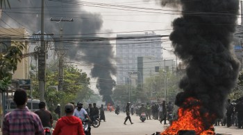 As mortes em 40 vilas e cidades em todo o país representariam o dia mais sangrento de protestos desde um golpe militar no mês passado