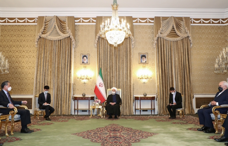 Encontro entre os chanceleres iraniano,  Mohammad Javad Zarif, e chinês, Wang Yi
