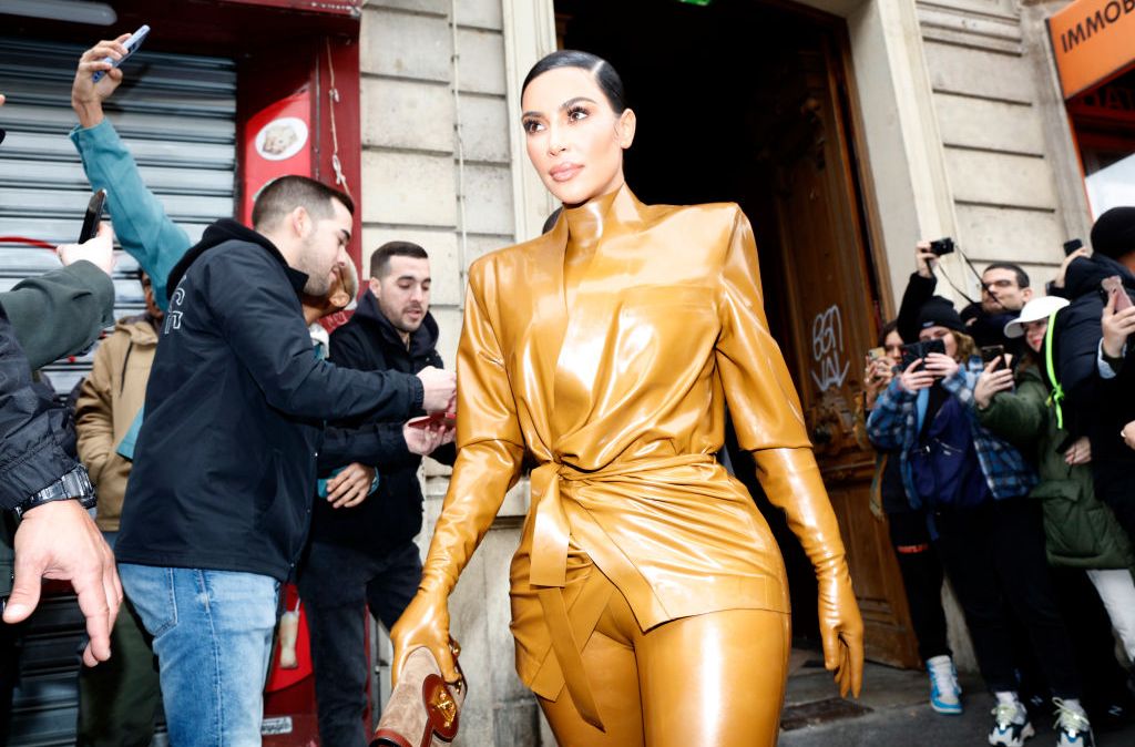 Kim Kardashian em Paris, em 1 de março de 2020