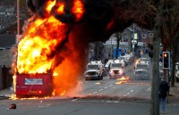 Brexit reacende protestos e conflitos na Irlanda do Norte