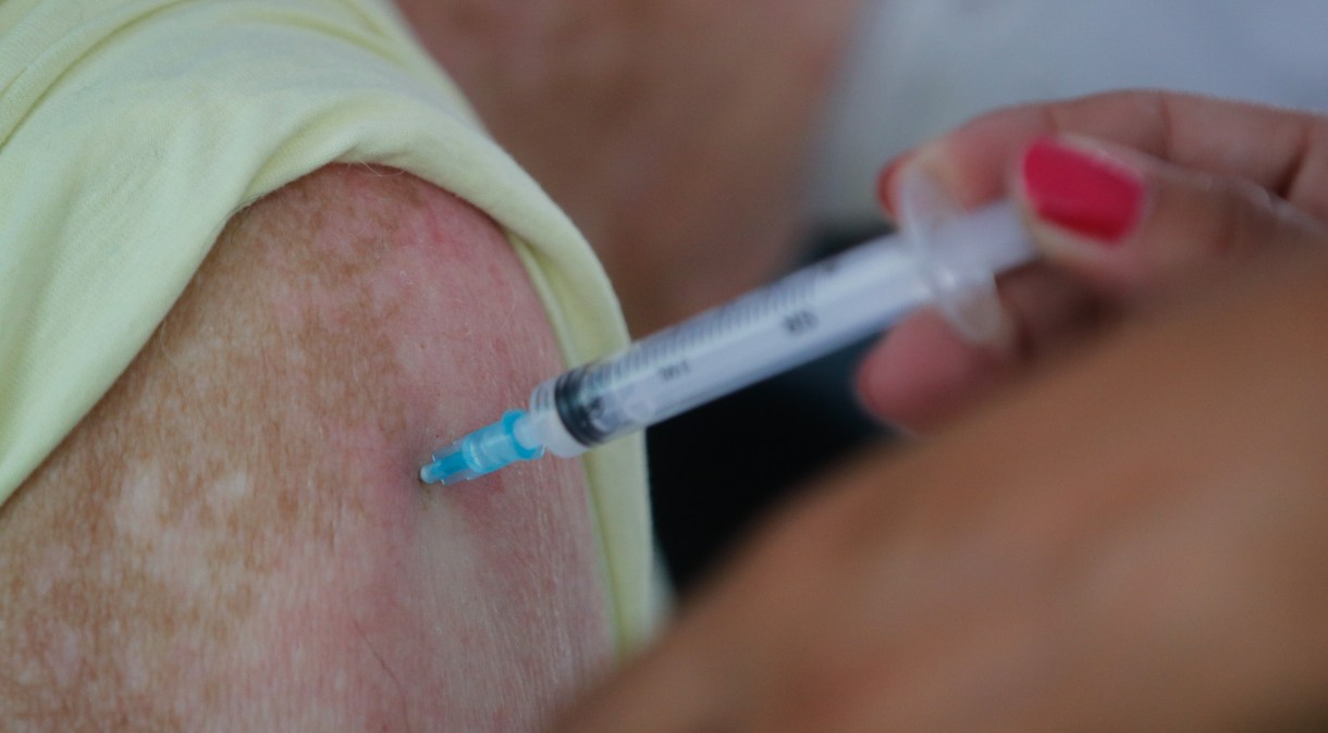Meta do Ministério da Saúde é imunizar 79 milhões de pessoas contra a gripe