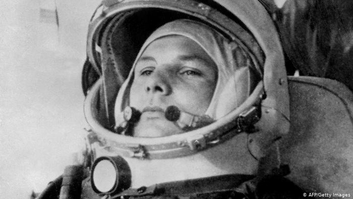 Iuri Gagarin, primeiro homem a viajar ao espaço